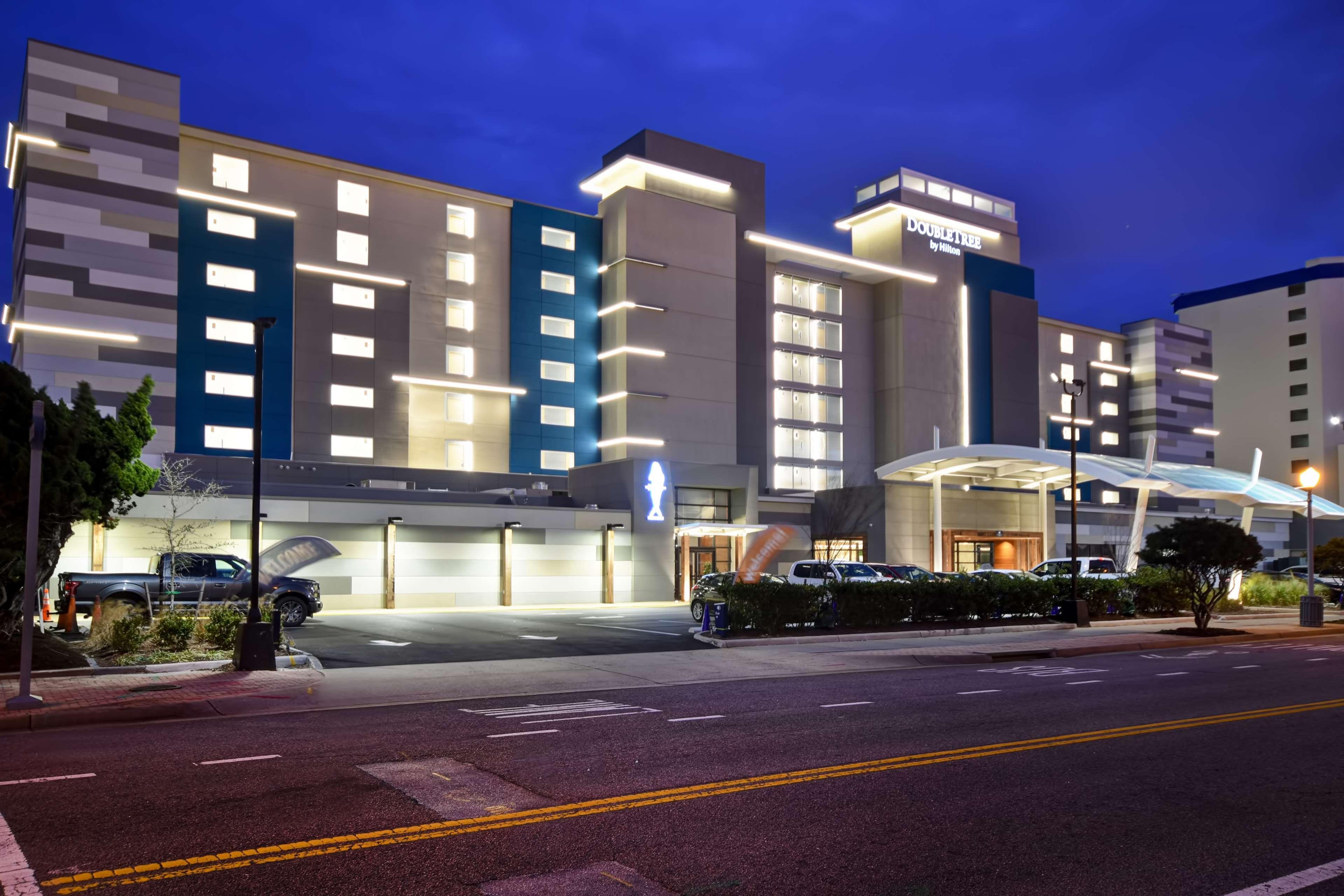 Doubletree By Hilton Oceanfront Вирджиния-Бич Экстерьер фото
