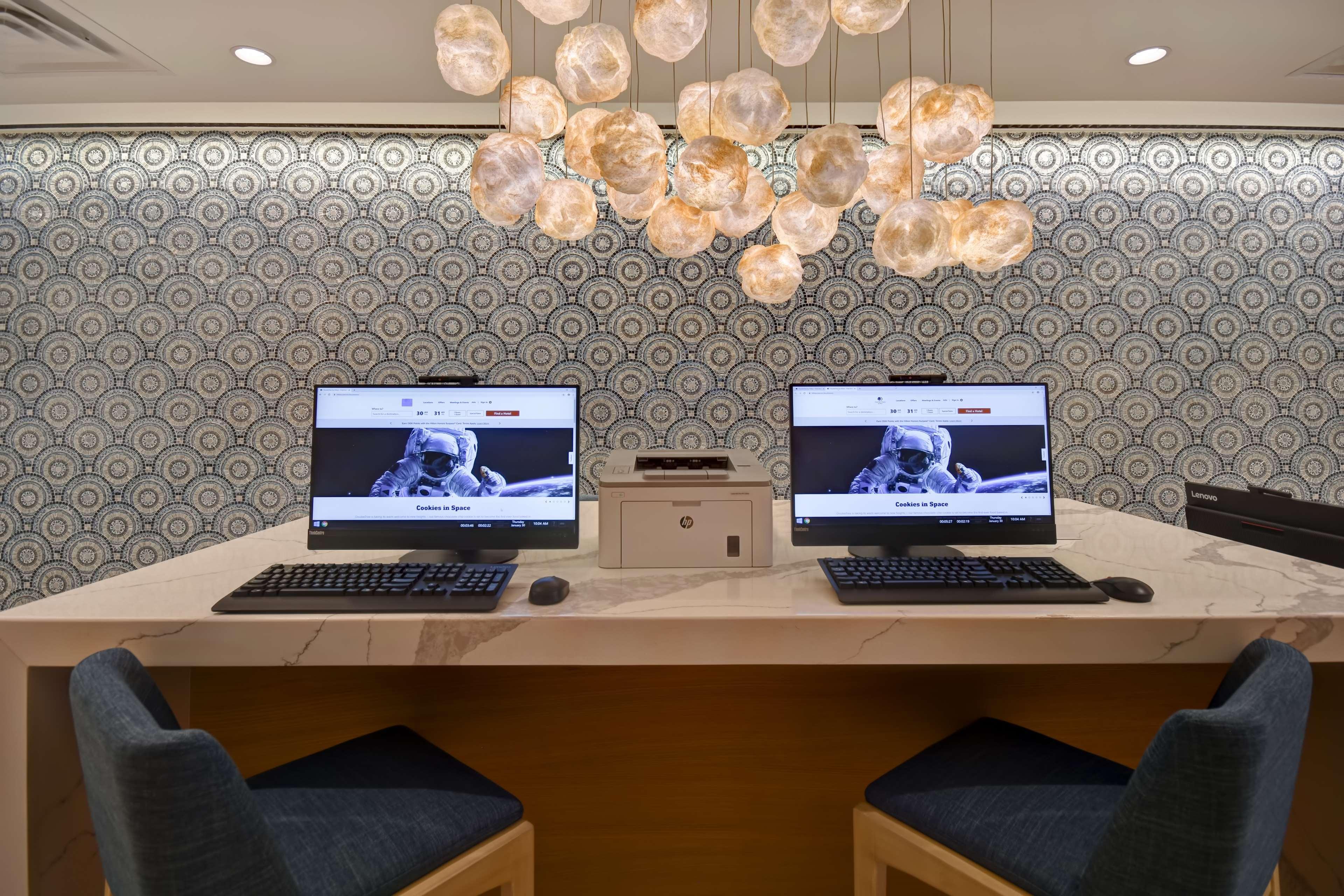Doubletree By Hilton Oceanfront Вирджиния-Бич Экстерьер фото