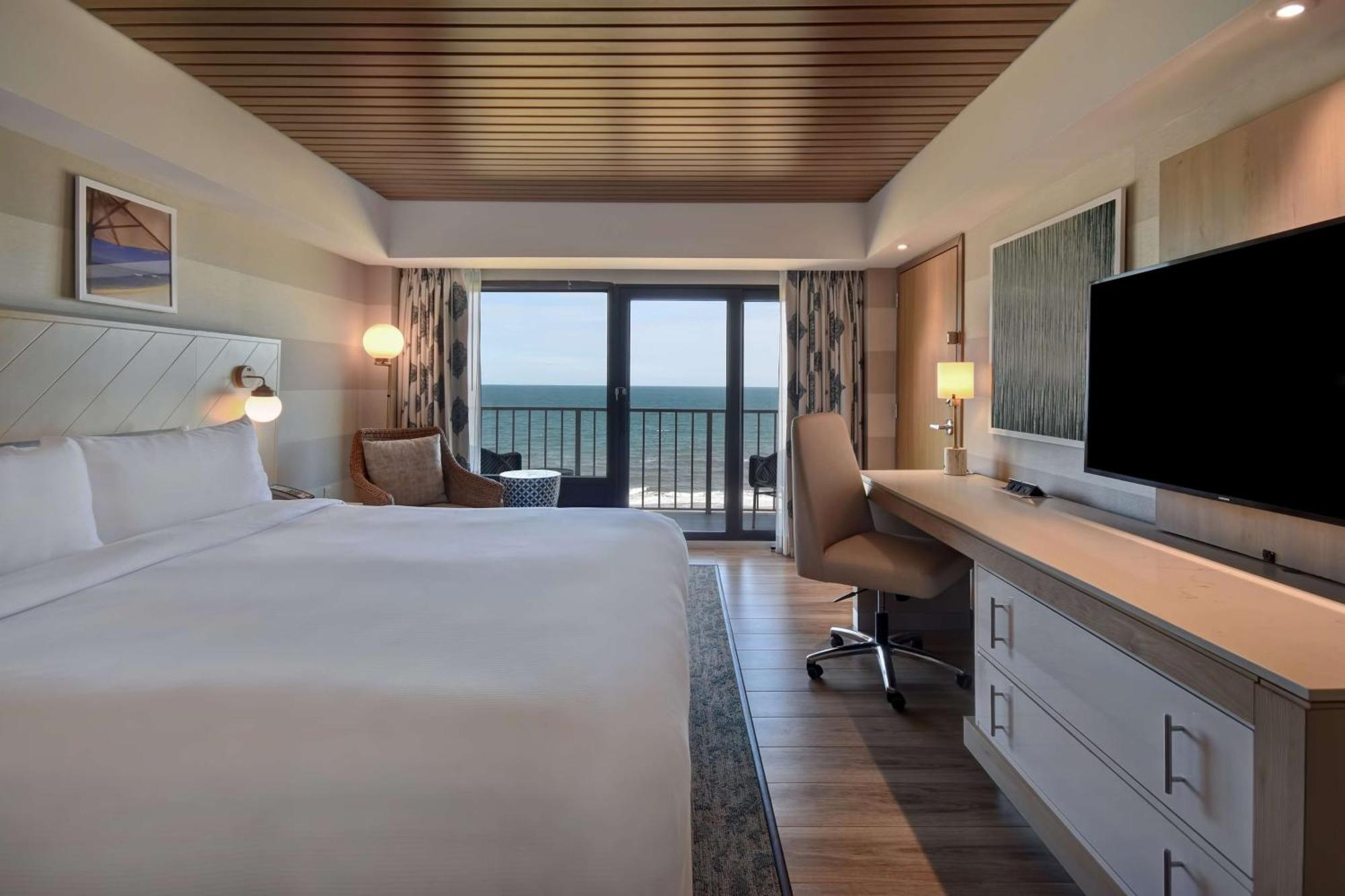 Doubletree By Hilton Oceanfront Вирджиния-Бич Экстерьер фото