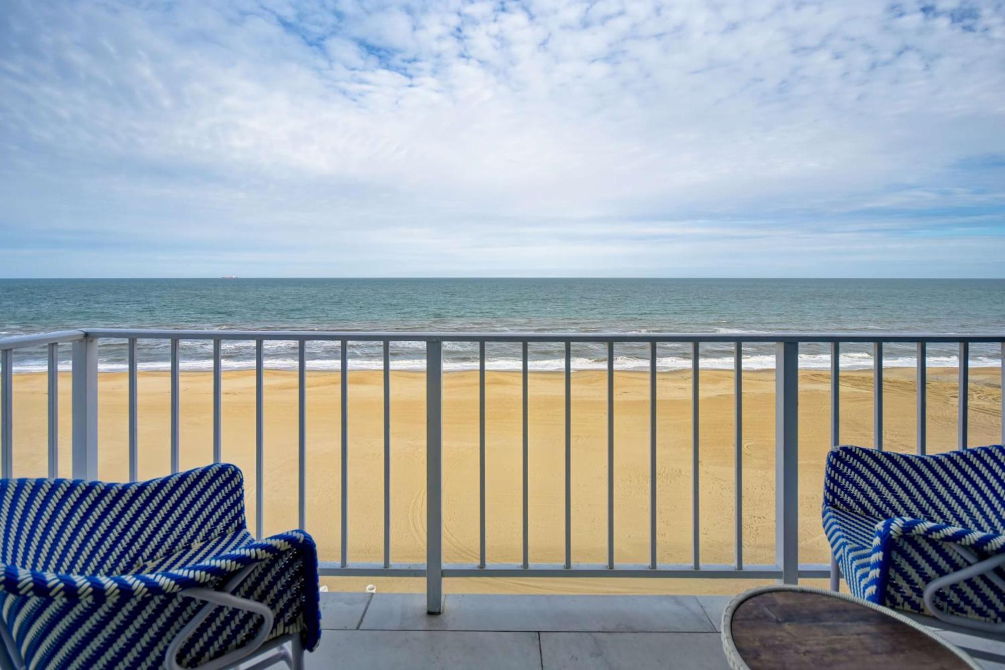 Doubletree By Hilton Oceanfront Вирджиния-Бич Экстерьер фото