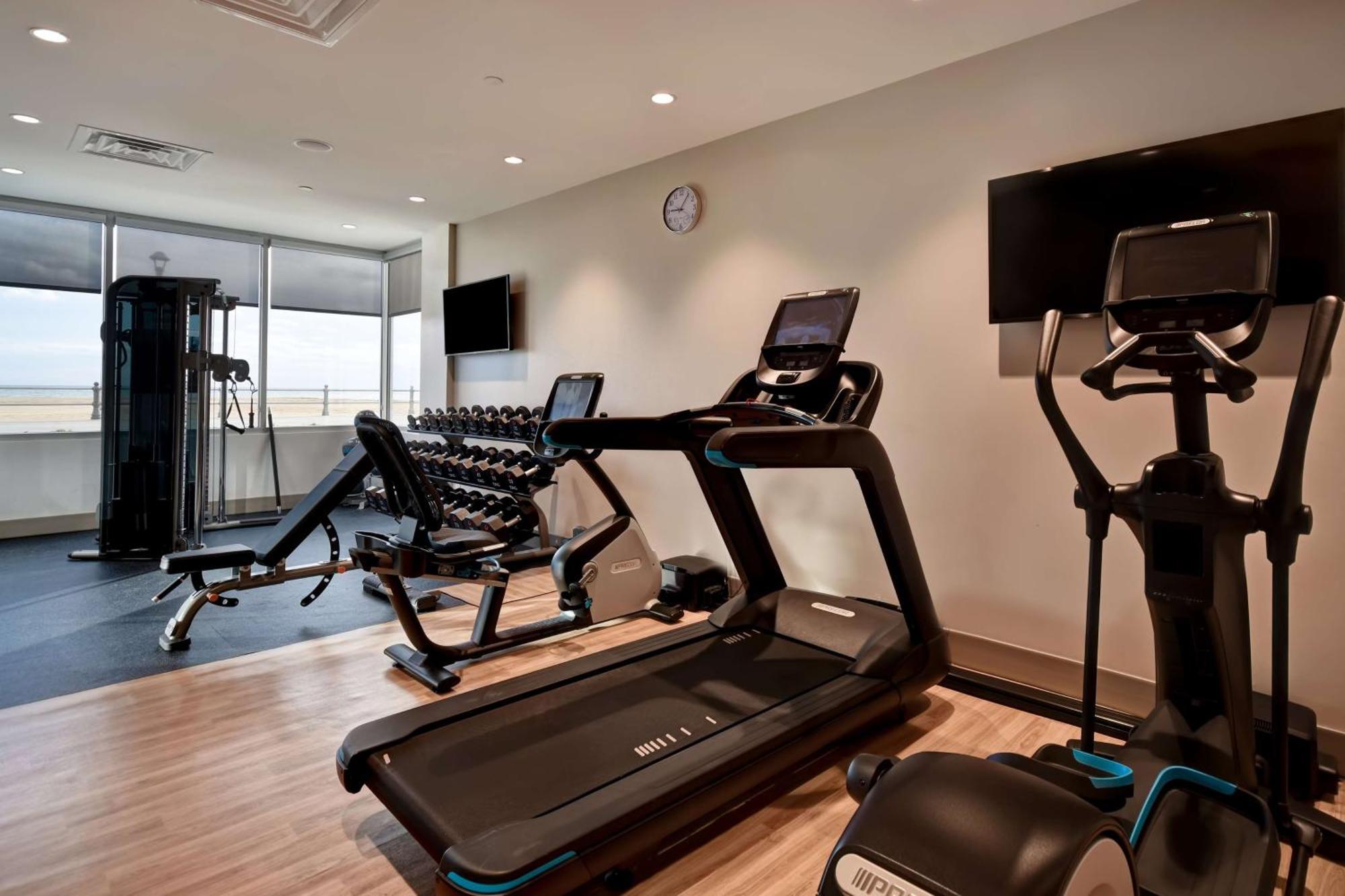 Doubletree By Hilton Oceanfront Вирджиния-Бич Экстерьер фото