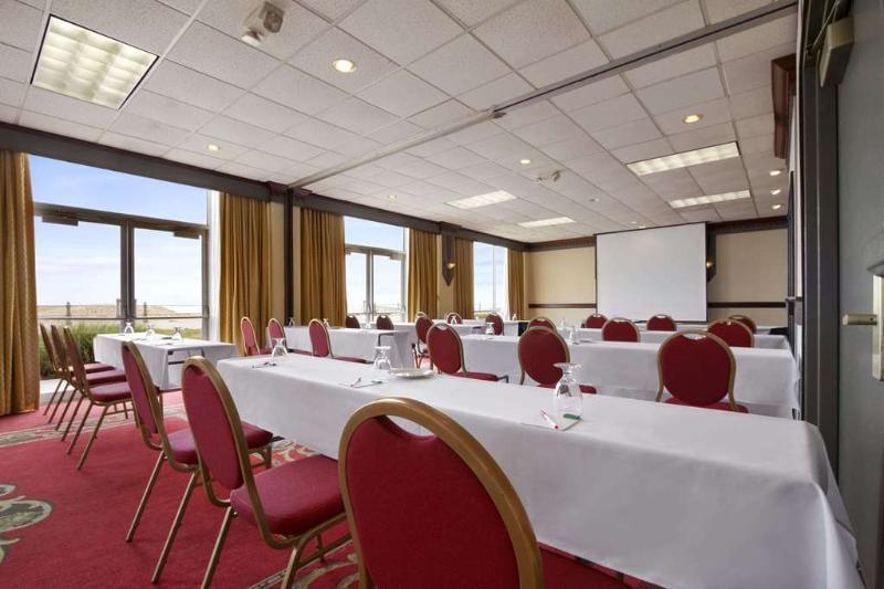 Doubletree By Hilton Oceanfront Вирджиния-Бич Экстерьер фото